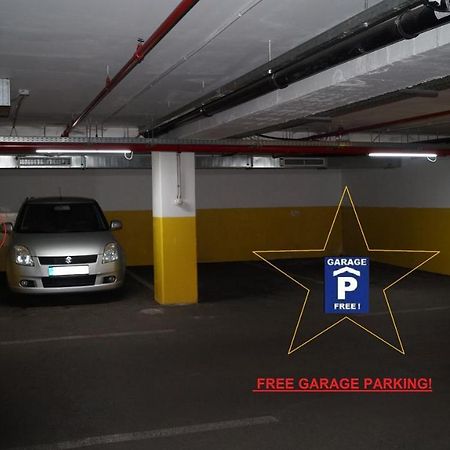 Apartment Sinko - Free Garage Parking, Central, 2 Bedrooms 4 Single Beds, Flexi Check-Out Boedapest Buitenkant foto