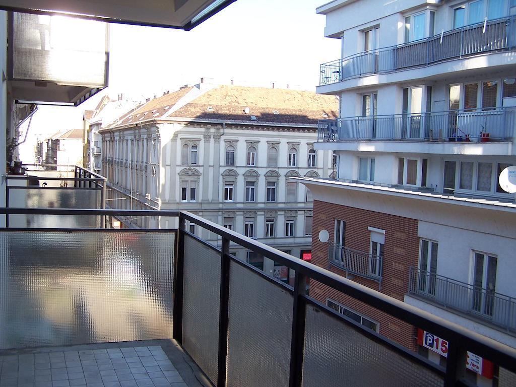 Apartment Sinko - Free Garage Parking, Central, 2 Bedrooms 4 Single Beds, Flexi Check-Out Boedapest Buitenkant foto